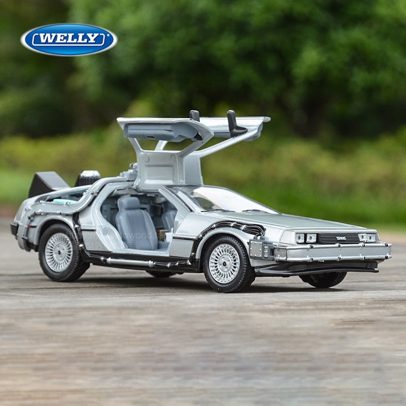 1:24 DMC-12 DeLorean Time Machine Back to the Future Car Static Die Cast