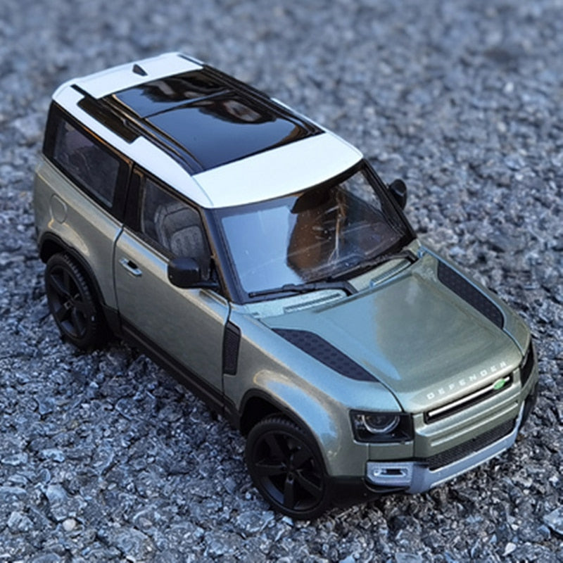 1:24 Land Rover Defender Die Cast