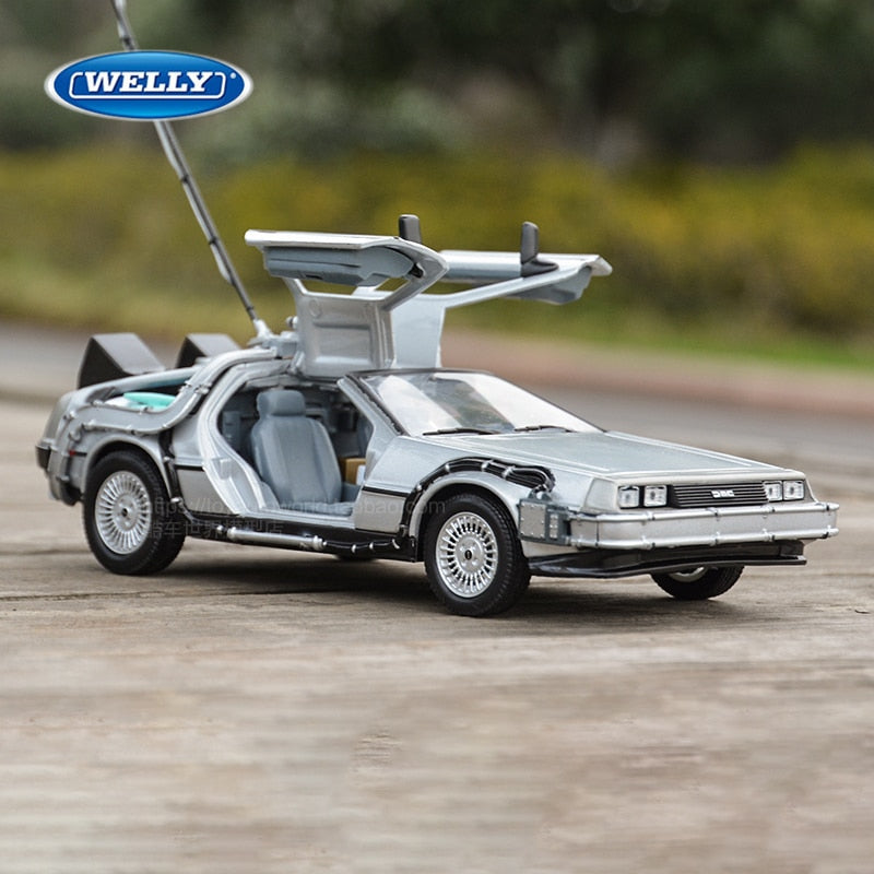 1:24 DMC-12 DeLorean Time Machine Back to the Future Car Static Die Cast