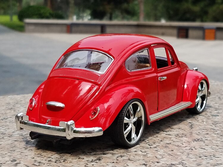 1:24 VW Classic Beetle Die Cast