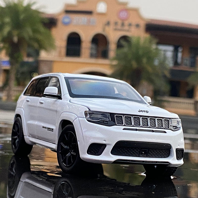 1:32 Jeep Grand Cherokee Die Cast