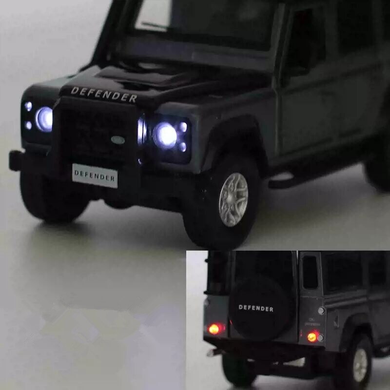 1:32 Rover Defender Die Cast