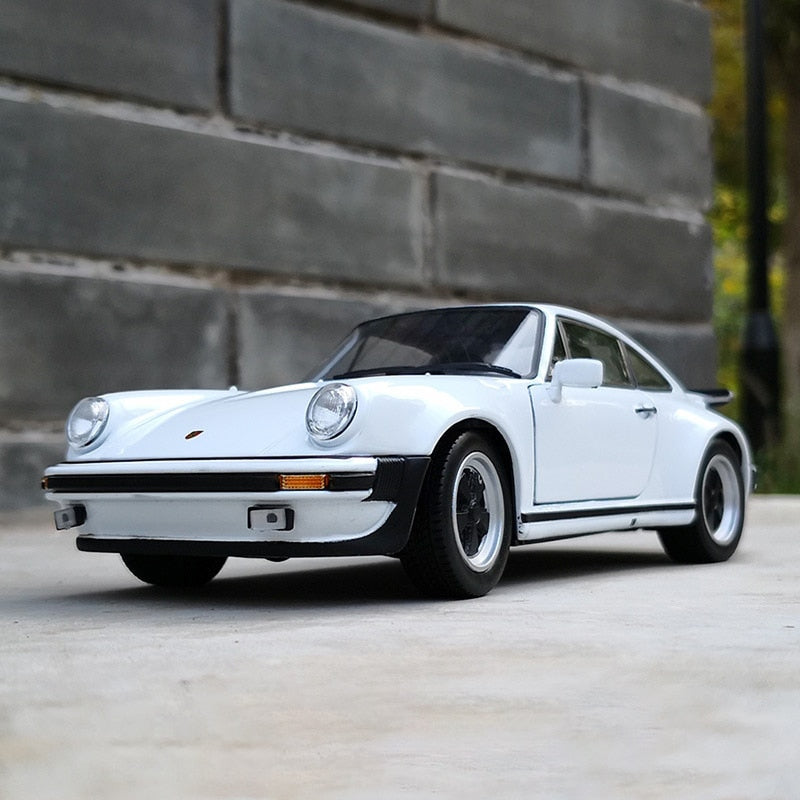 1:24 Porsche 911 Turbo 3.0 1974 Car Model Die Cast