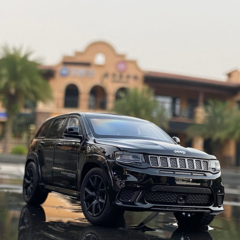 1:32 Jeep Grand Cherokee Die Cast