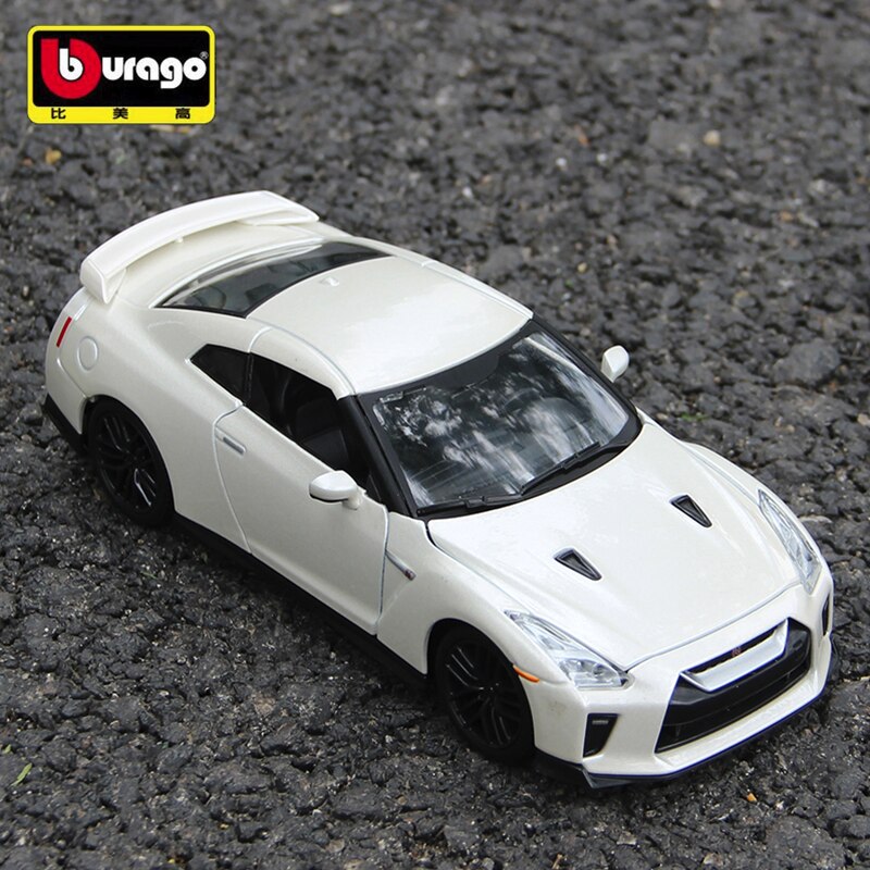 1:24 Nissan Skyline GTR R35 Die Cast