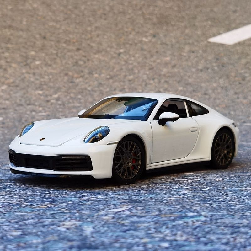 1:24 Porsche 911 Carrera 4S Coupe Die Cast