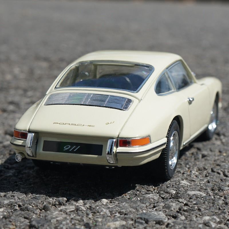 1:24 1964 Porsche 911 Die Cast