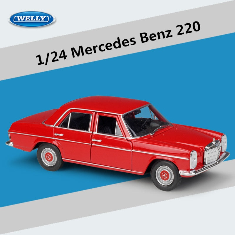 1:24 Mercedes-Benz 220 Die Cast