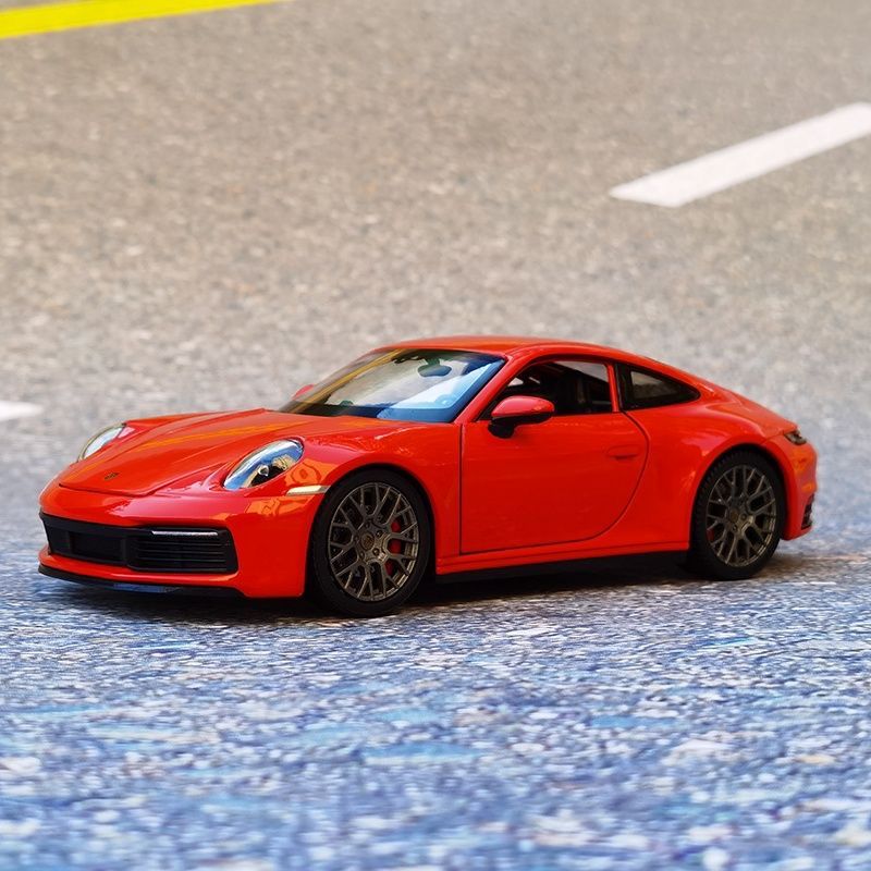 1:24 Porsche 911 Carrera 4S Coupe Die Cast