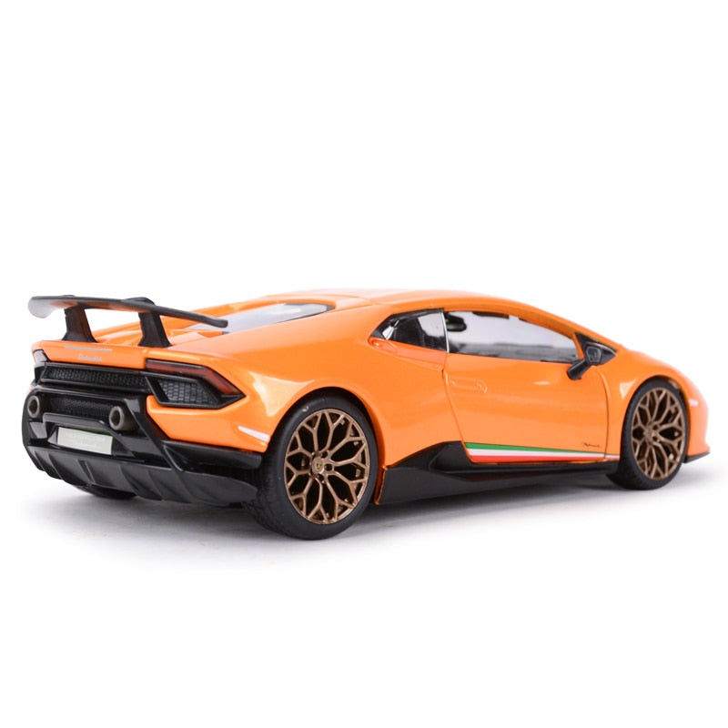 1:24 Lamborghini Hurricane  Die Cast