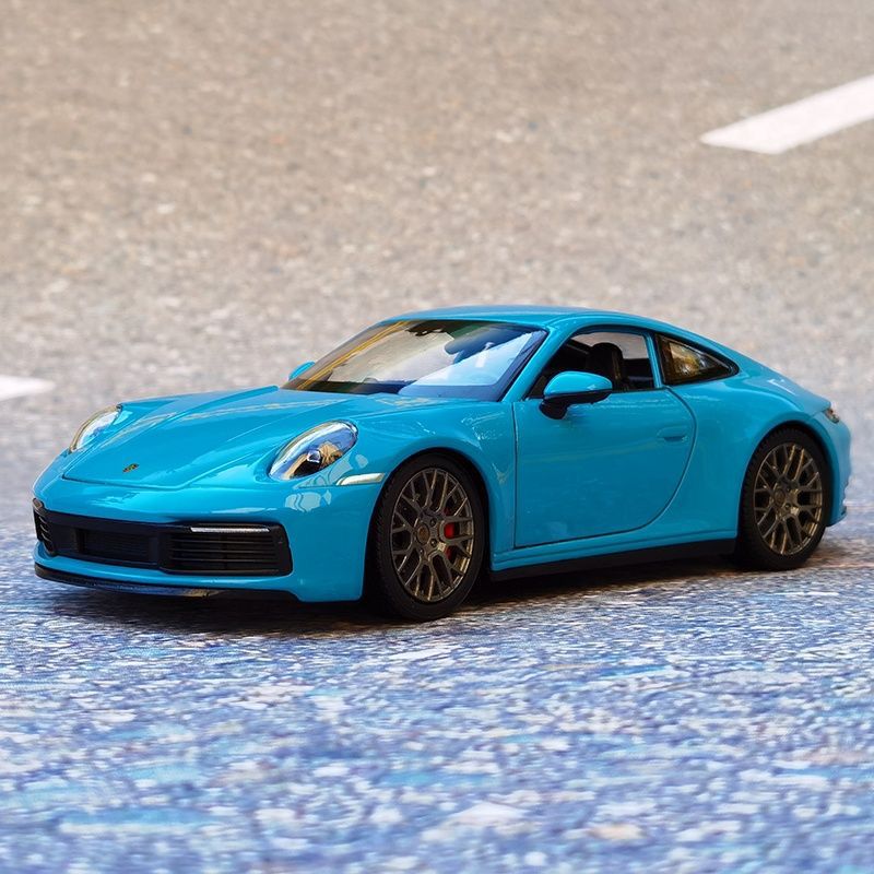 1:24 Porsche 911 Carrera 4S Coupe Die Cast