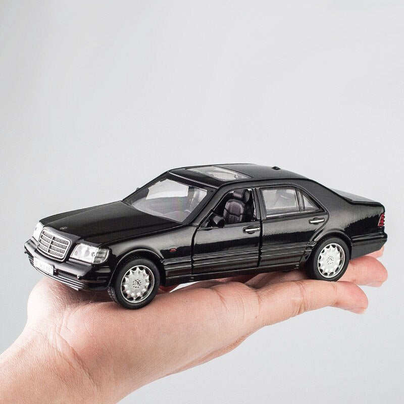 1:32 Mercedes Benz S W140 Die Cast