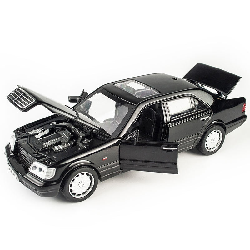 1:32 Mercedes Benz S W140 Die Cast