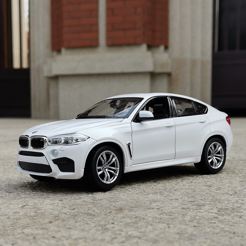 1:24 BMW X6M X6 SUV Die Cast