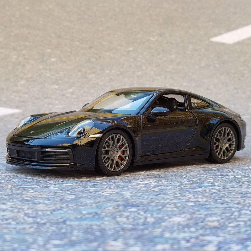 1:24 Porsche 911 Carrera 4S Coupe Die Cast