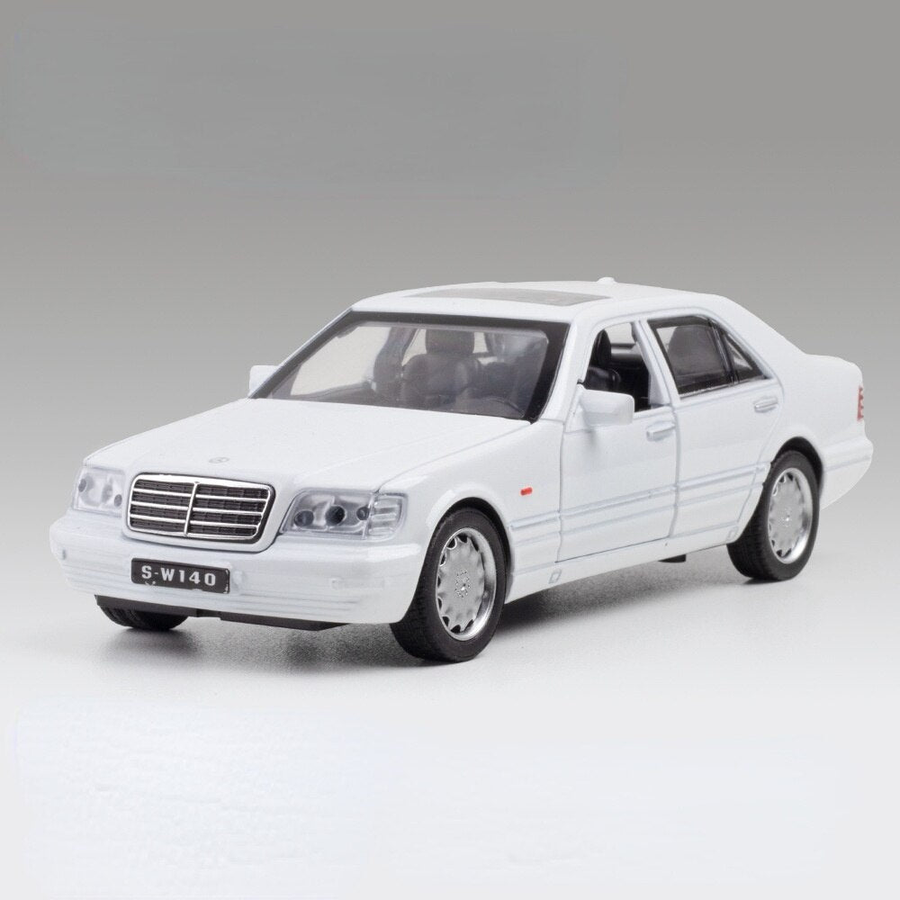 1:32 Mercedes Benz S W140 Die Cast